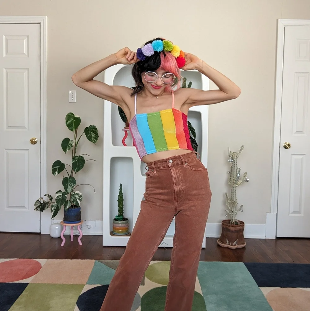 🚫 CLOTHING SWAPPED - K.S. Garner Rainbow Luna Top - Picture 3 of 7